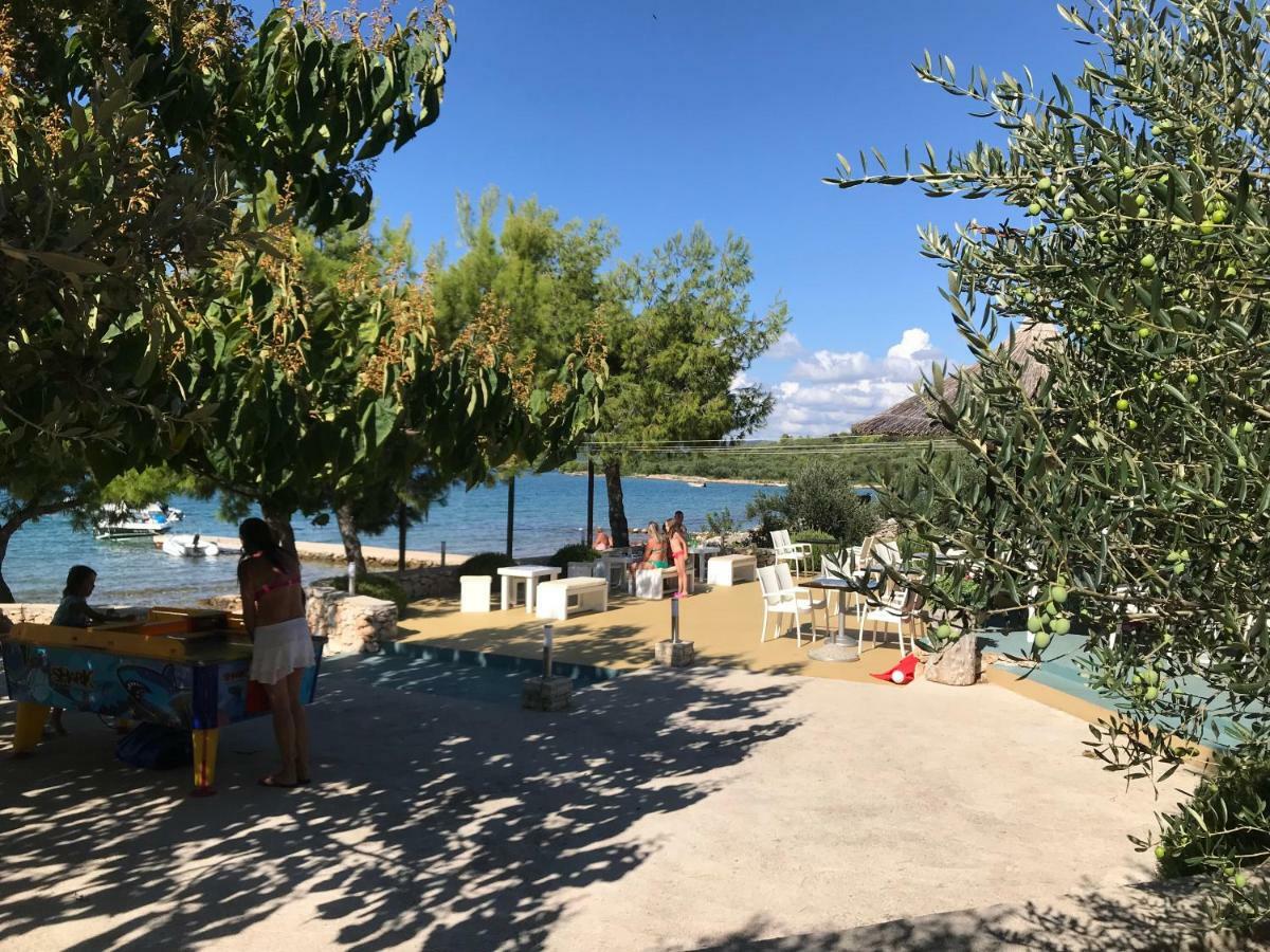Villa Pina Appartment Chantos Tisno Eksteriør bilde