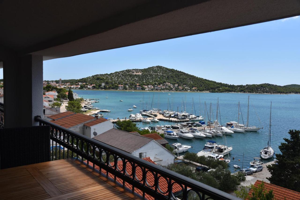 Villa Pina Appartment Chantos Tisno Eksteriør bilde